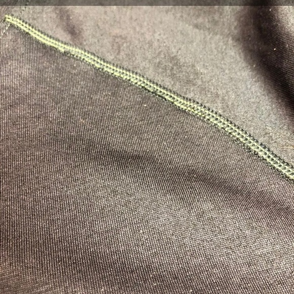 Addias Performance Shirt - Picture 3 of 3